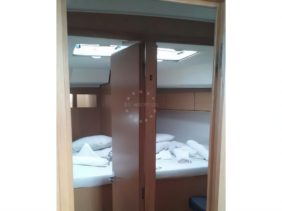 Layout of Bavaria Cruiser 46 sail boat with 4 cabins Croatia yacht charter