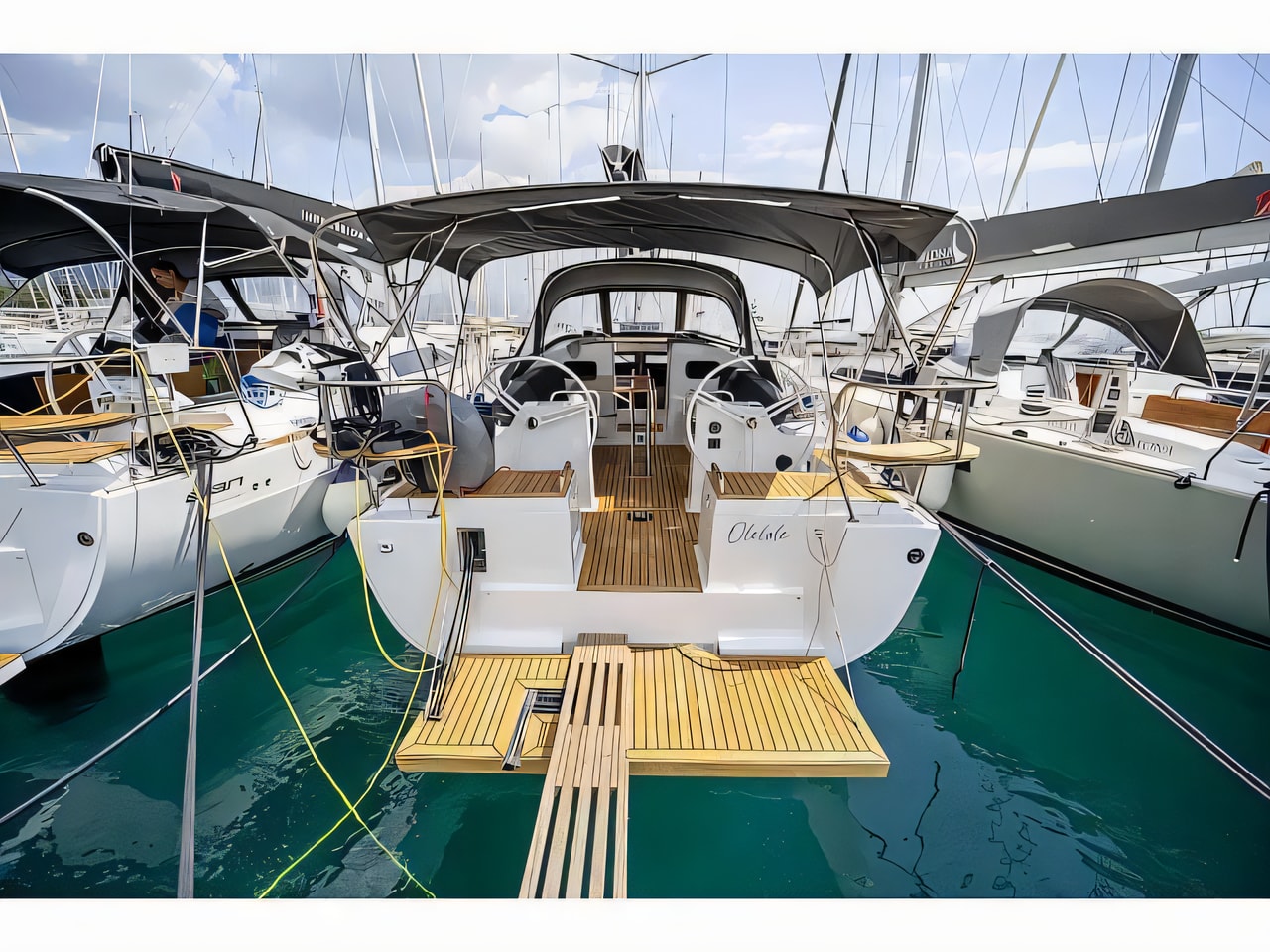 Elan Impression 40.1 sailing yacht for charter from Pula / Marina Polesana Istria / Kvarner sailing area Croatia
