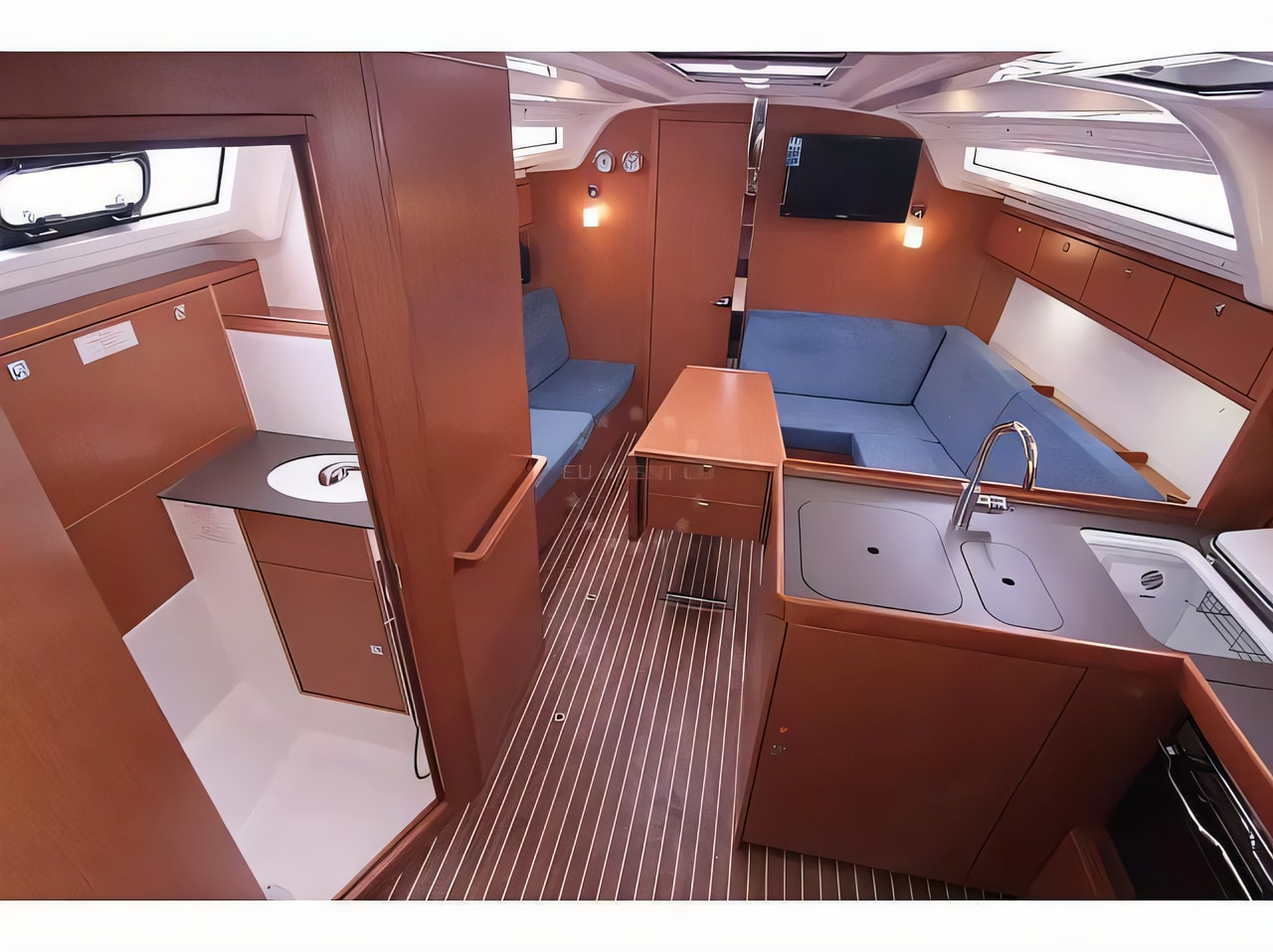 Layout of Bavaria Cruiser 37 sail boat with 3 cabins Croatia yacht charter