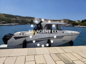 Exterior overview of Beneteau Barracuda 8 motor boat for charter from Split ACI Marina in the Split sailing area Croatia