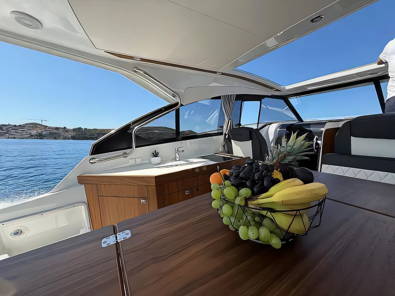 Layout of Grandezza 34 OC motor boat with 2 cabins Croatia yacht charter