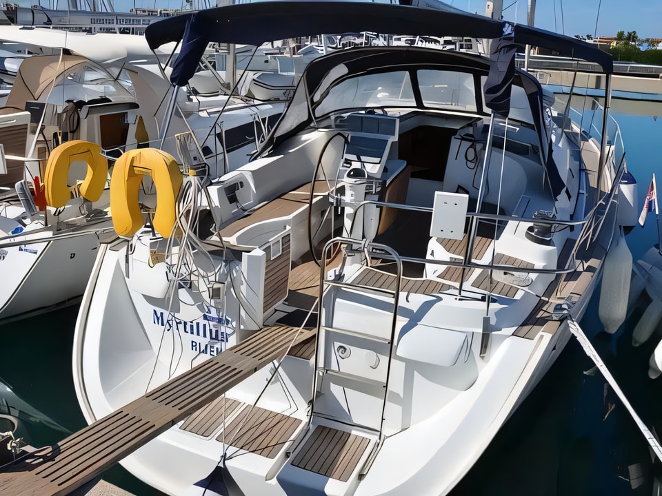 Exterior overview of Oceanis 423 M sail boat for charter from Sukosan Marina Dalmacija in the Zadar sailing area Croatia