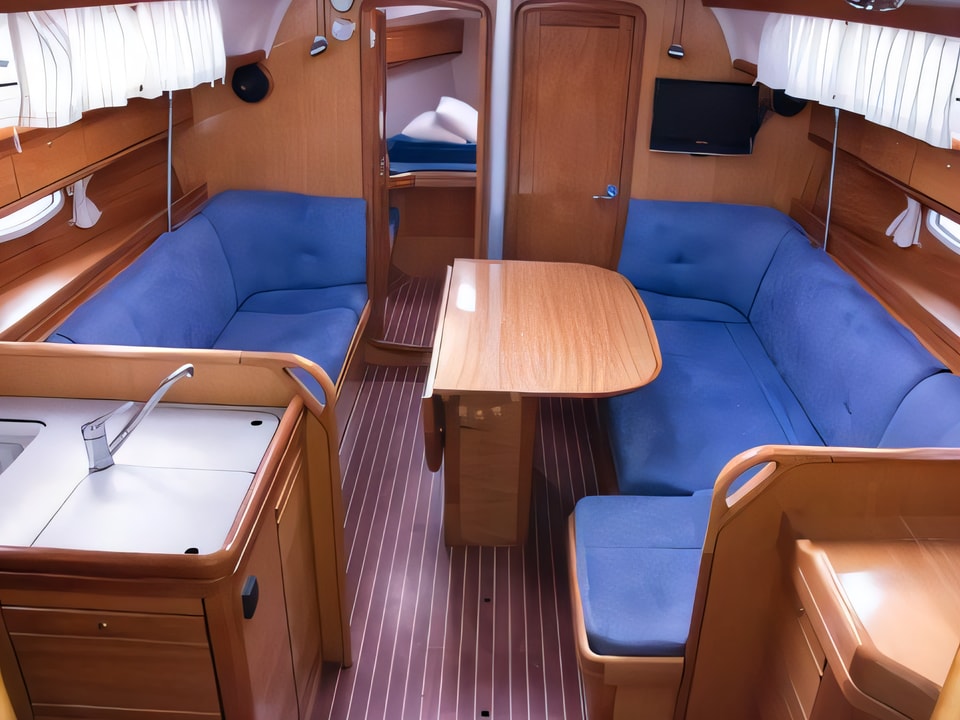 Bavaria 38 Cruiser yacht photo Croatia charter