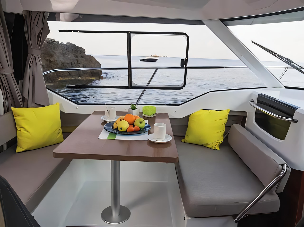Layout of Merry Fisher 795 motor boat with 1 cabins Croatia yacht charter