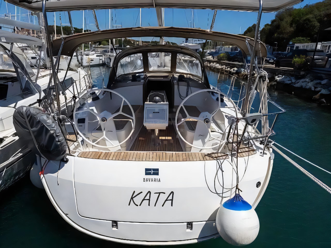 Exterior overview of Bavaria Cruiser 37 (2 cab.) sail boat for charter from Pula Tehnomont Marina Veruda in the Istria / Kvarner sailing area Croatia