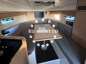 Layout of Bavaria S30 motor boat with 1 cabins Croatia yacht charter