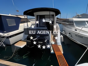Exterior overview of Antares 9 OB motor boat for charter from Biograd Kornati in the Zadar sailing area Croatia