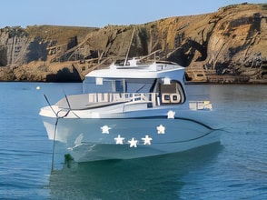 Exterior overview of Antares 8 OB motor boat for charter from Adriatic Croatia
