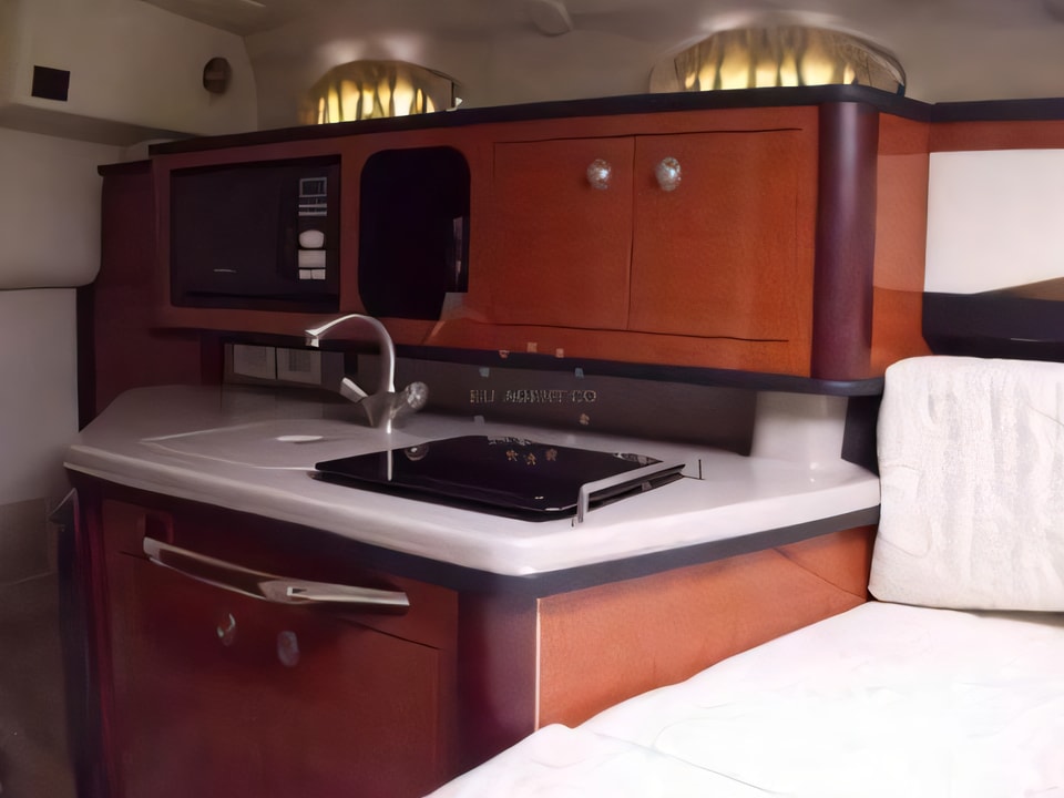 Sea Ray 275 Amberjack motor boat for charter from Tribunj Sibenik sailing area Croatia
