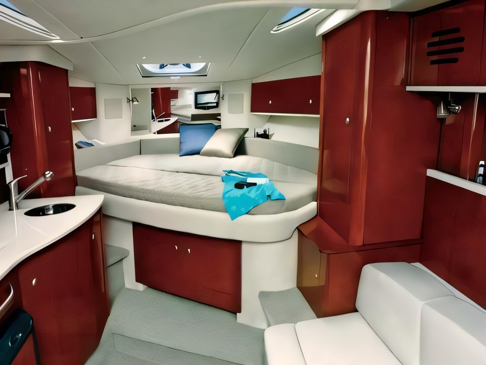 Sea Ray 335 Sundancer yacht photo Croatia charter