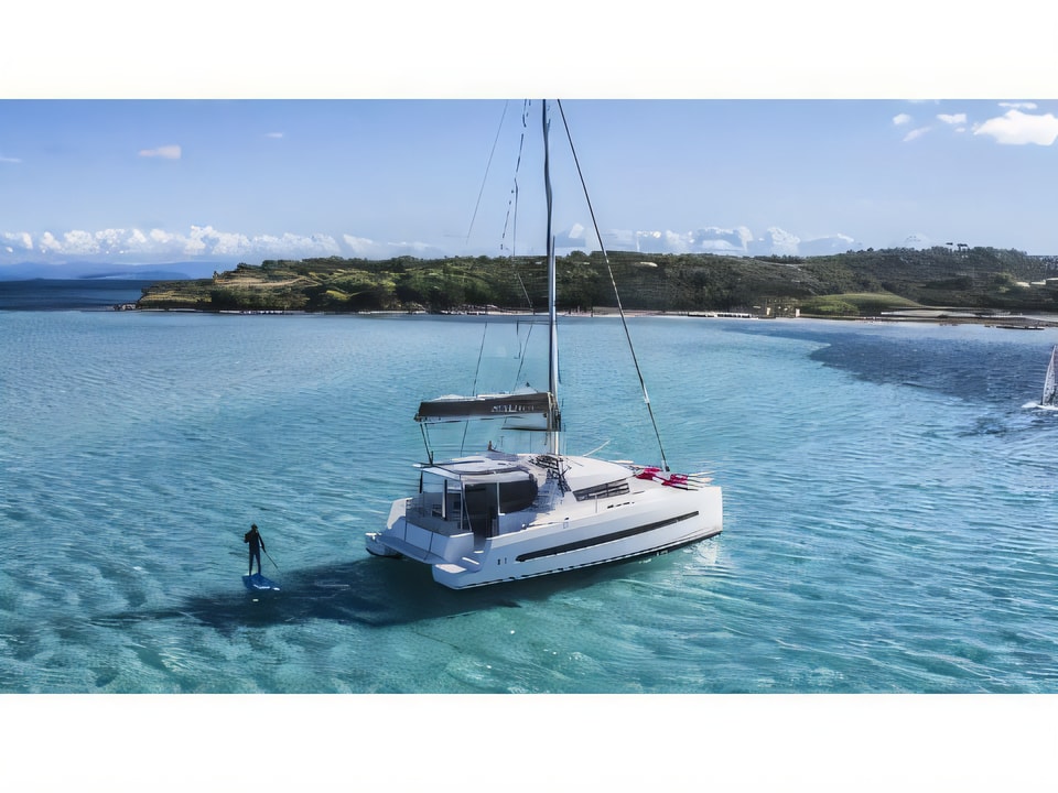 Exterior overview of Bali 4.1 catamaran for charter from Pula Tehnomont Marina Veruda in the Istria / Kvarner sailing area Croatia