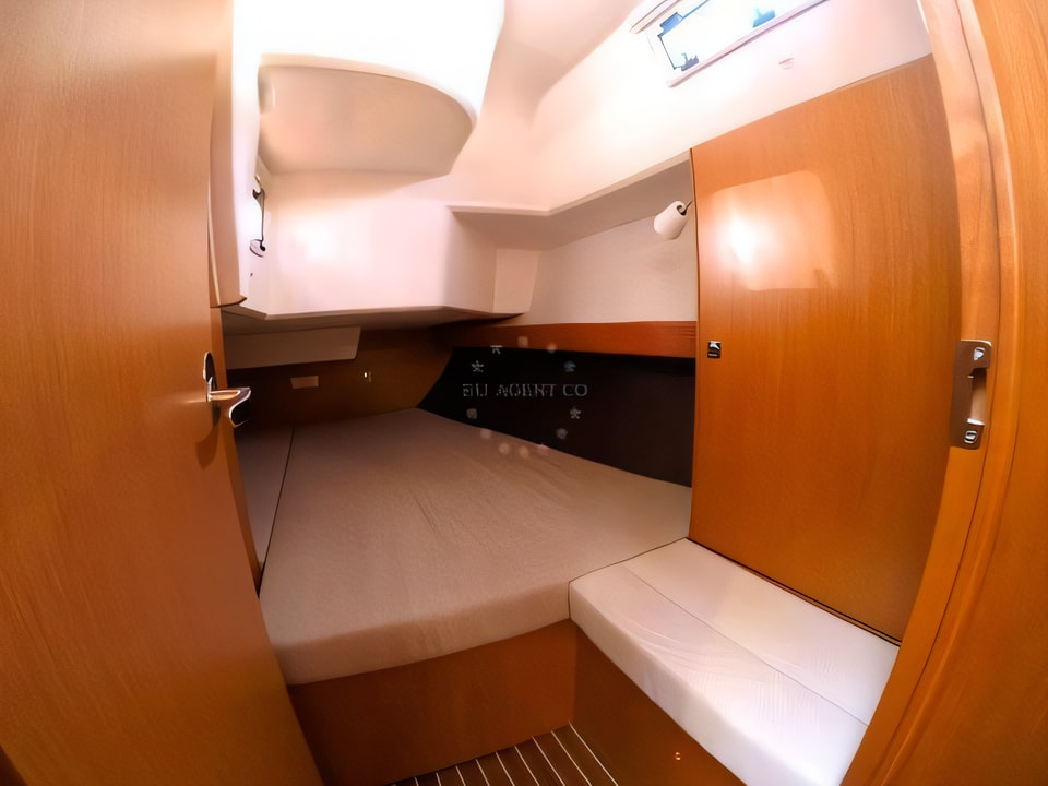 Layout of Bavaria Cruiser 37 sail boat with 3 cabins Croatia yacht charter
