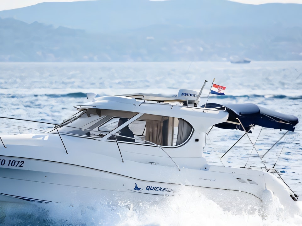 Quicksilver 750 motorboat charter in Zadar, Croatia