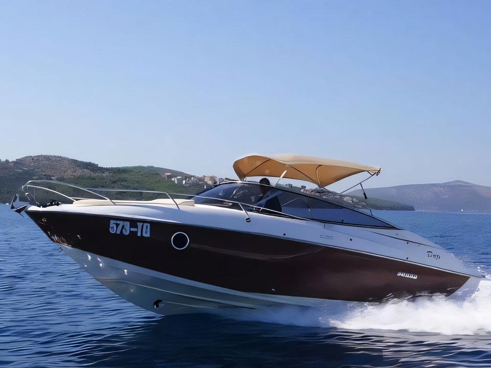 Exterior overview of Sessa Marine S26 motor boat for charter from SCT Marina Trogir in the Split sailing area Croatia