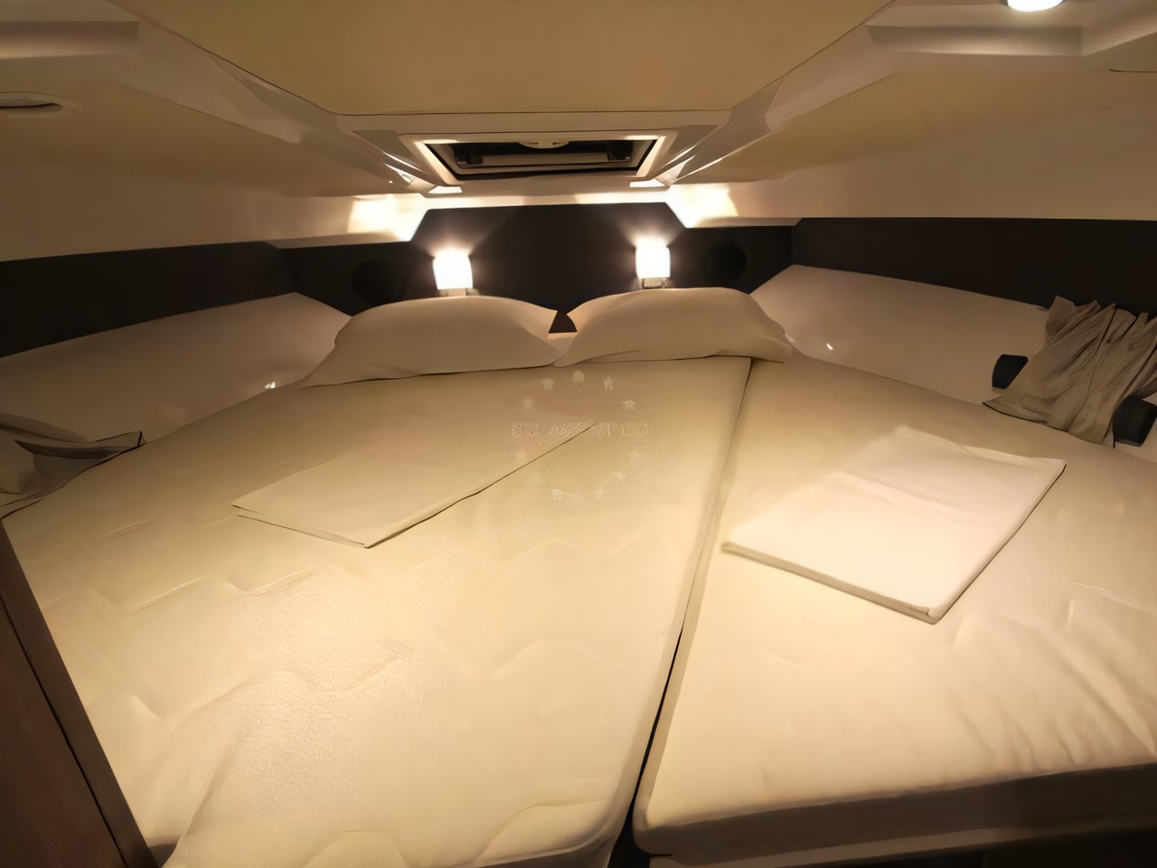 Grandezza 27 OC yacht layout 1 cabins Croatia charter
