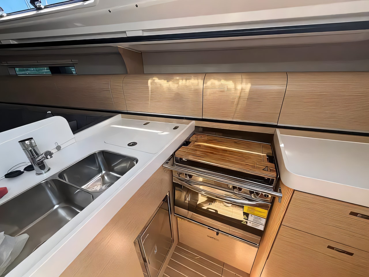 Layout of Dehler 38 sail boat with 3 cabins Croatia yacht charter