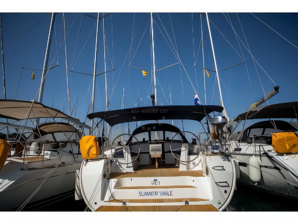 Exterior overview of Bavaria Cruiser 51 sail boat for charter from Seget Donji Marina Baotic in the Split sailing area Croatia