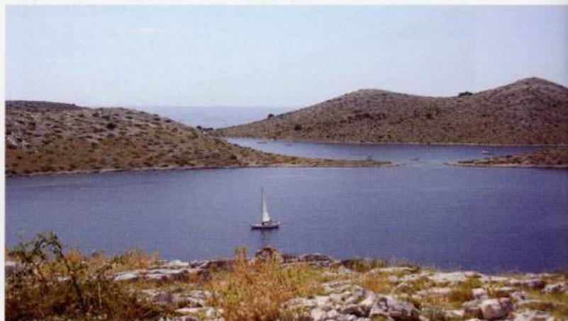 Otok Levrnaka Adriatic Pilot image